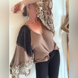 Hummingbird Batsleeve Top Size S